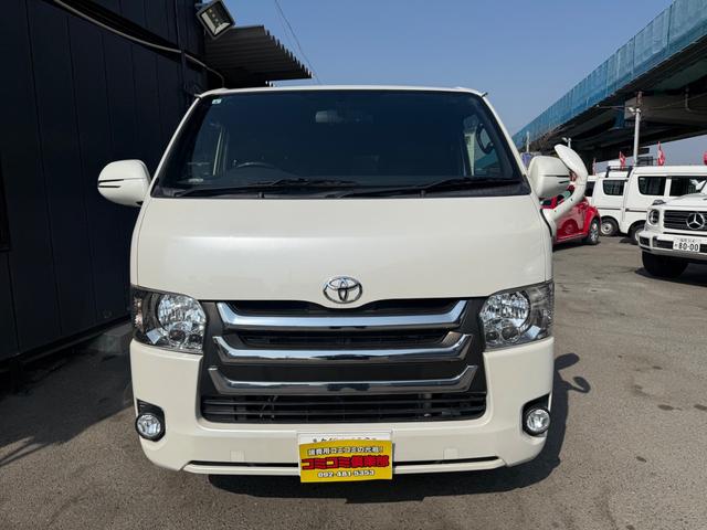 ハイエースバン スーパーＧＬ　ダークプライム　１年保証　セーフティセンスレス　ハーフレザー　フルセグＴＶ　バックカメラ　社外テール（15枚目）