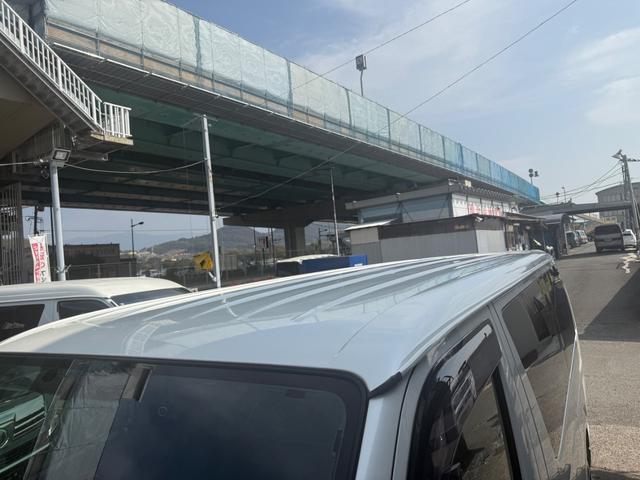 ハイエースバン スーパーＧＬ　ダークプライム　１年保証　セーフティセンスレス　ハーフレザー　フルセグＴＶ　バックカメラ　社外テール（28枚目）