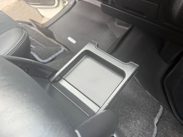 ハイエースバン スーパーＧＬ　ダークプライム　１年保証　セーフティセンスレス　ハーフレザー　フルセグＴＶ　バックカメラ　社外テール（49枚目）