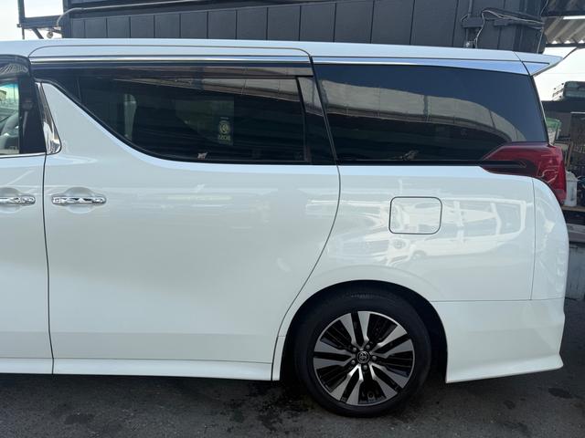 アルファード ２．５Ｓ　Ｃパッケージ　ＢＳＭ　サンルーフ　両側電動スライド　アップルカープレイ　Ｂｌｕｅｔｏｏｔｈ　デジタルインナーミラー（10枚目）