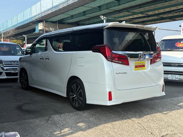アルファード ２．５Ｓ　Ｃパッケージ　ＢＳＭ　サンルーフ　両側電動スライド　アップルカープレイ　Ｂｌｕｅｔｏｏｔｈ　デジタルインナーミラー（11枚目）