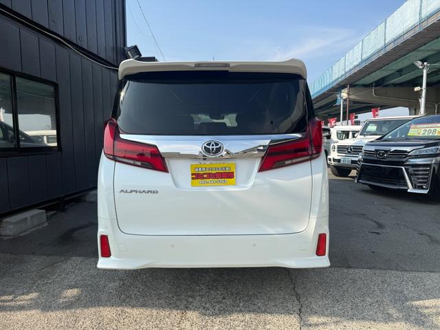 アルファード ２．５Ｓ　Ｃパッケージ　ＢＳＭ　サンルーフ　両側電動スライド　アップルカープレイ　Ｂｌｕｅｔｏｏｔｈ　デジタルインナーミラー（12枚目）
