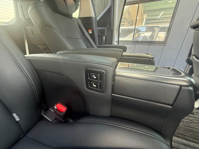 アルファード ２．５Ｓ　Ｃパッケージ　ＢＳＭ　サンルーフ　両側電動スライド　アップルカープレイ　Ｂｌｕｅｔｏｏｔｈ　デジタルインナーミラー（62枚目）