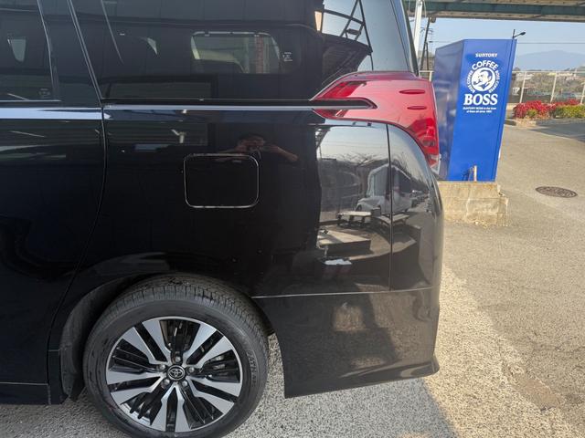 アルファード ２．５Ｓ　Ｃパッケージ　デジタルインナーミラー　パワーバックドア　ＢＳＭ　オットマンシート　メモリーシート　フリップダウンモニター　プッシュスタート（45枚目）