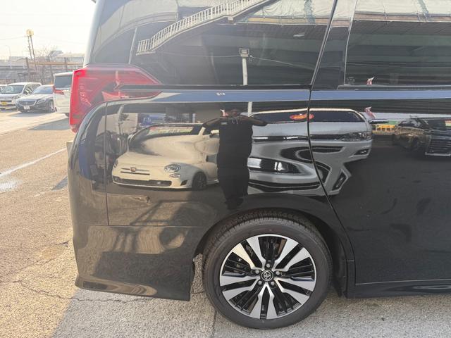 アルファード ２．５Ｓ　Ｃパッケージ　デジタルインナーミラー　パワーバックドア　ＢＳＭ　オットマンシート　メモリーシート　フリップダウンモニター　プッシュスタート（48枚目）