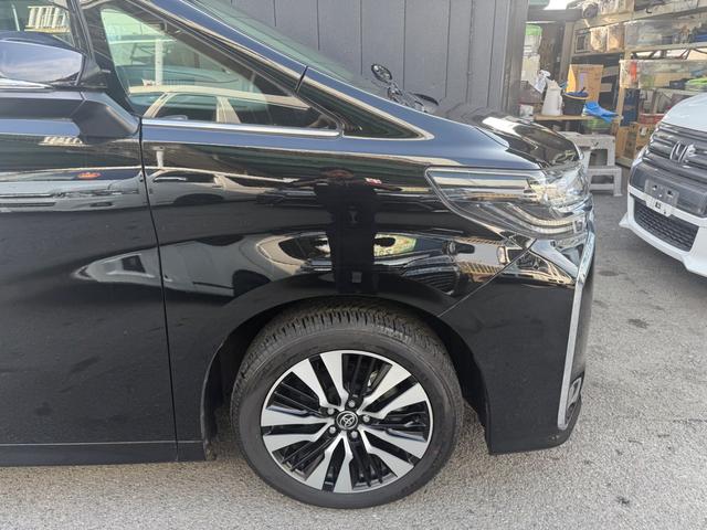 アルファード ２．５Ｓ　Ｃパッケージ　デジタルインナーミラー　パワーバックドア　ＢＳＭ　オットマンシート　メモリーシート　フリップダウンモニター　プッシュスタート（52枚目）