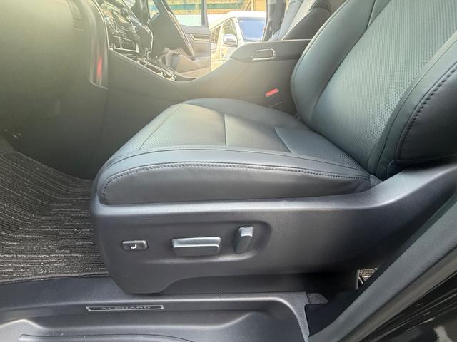 アルファード ２．５Ｓ　Ｃパッケージ　デジタルインナーミラー　パワーバックドア　ＢＳＭ　オットマンシート　メモリーシート　フリップダウンモニター　プッシュスタート（72枚目）