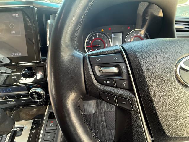 アルファード ２．５Ｓ　Ｃパッケージ　デジタルインナーミラー　ＢＳＭ　オットマンシート　メモリーシート　電動シート　フリップダウンモニター　サンルーフ　純正アルミ　スマートキー　シートヒーター（28枚目）