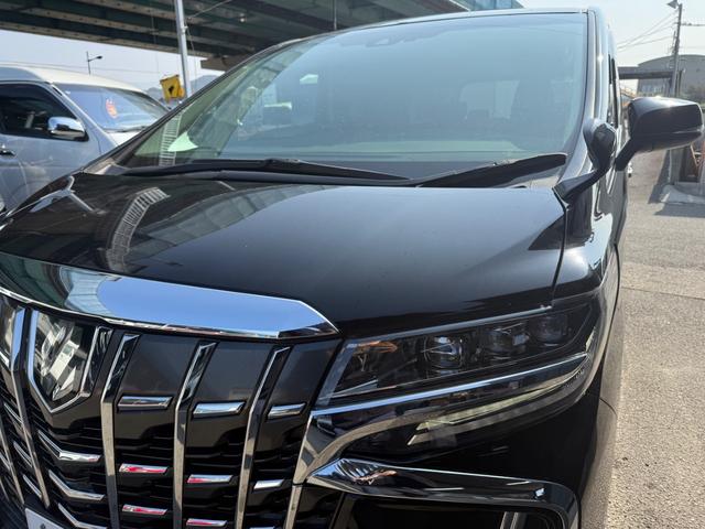 アルファード ２．５Ｓ　Ｃパッケージ　デジタルインナーミラー　ＢＳＭ　オットマンシート　メモリーシート　電動シート　フリップダウンモニター　サンルーフ　純正アルミ　スマートキー　シートヒーター（32枚目）