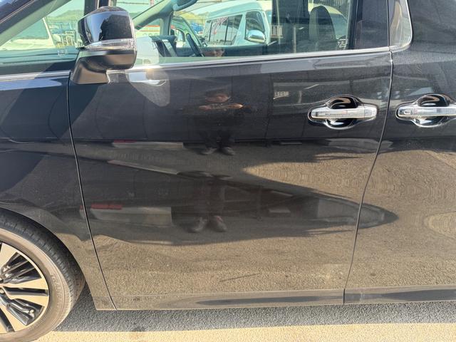 アルファード ２．５Ｓ　Ｃパッケージ　デジタルインナーミラー　ＢＳＭ　オットマンシート　メモリーシート　電動シート　フリップダウンモニター　サンルーフ　純正アルミ　スマートキー　シートヒーター（37枚目）