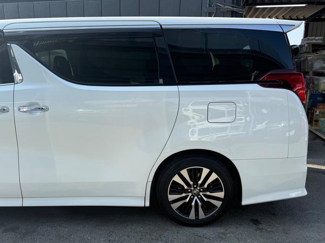 アルファード ２．５Ｓ　Ｃパッケージ　ＢＳＭ　デジタルインナーミラー　サンルーフ　オットマン　メモリーシート　スマートキー　電動シート　アップルカープレイ　フルセグＴＶ　ＥＴＣ（11枚目）