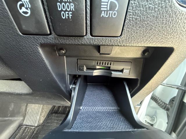 アルファード ２．５Ｓ　Ｃパッケージ　ＢＳＭ　デジタルインナーミラー　サンルーフ　オットマン　メモリーシート　スマートキー　電動シート　アップルカープレイ　フルセグＴＶ　ＥＴＣ（25枚目）