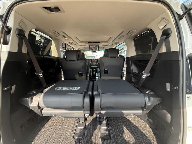 アルファード ２．５Ｓ　Ｃパッケージ　ＢＳＭ　デジタルインナーミラー　サンルーフ　オットマン　メモリーシート　スマートキー　電動シート　アップルカープレイ　フルセグＴＶ　ＥＴＣ（27枚目）