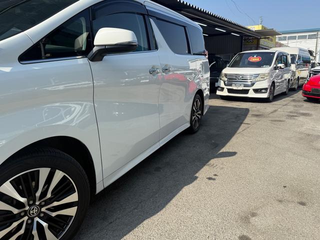 アルファード ２．５Ｓ　Ｃパッケージ　ＢＳＭ　デジタルインナーミラー　サンルーフ　オットマン　メモリーシート　スマートキー　電動シート　アップルカープレイ　フルセグＴＶ　ＥＴＣ（48枚目）