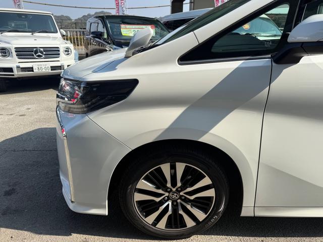 アルファード ２．５Ｓ　Ｃパッケージ　ＢＳＭ　デジタルインナーミラー　サンルーフ　オットマン　メモリーシート　スマートキー　電動シート　アップルカープレイ　フルセグＴＶ　ＥＴＣ（49枚目）