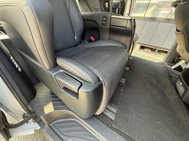 アルファード ２．５Ｓ　Ｃパッケージ　ＢＳＭ　デジタルインナーミラー　サンルーフ　オットマン　メモリーシート　スマートキー　電動シート　アップルカープレイ　フルセグＴＶ　ＥＴＣ（70枚目）