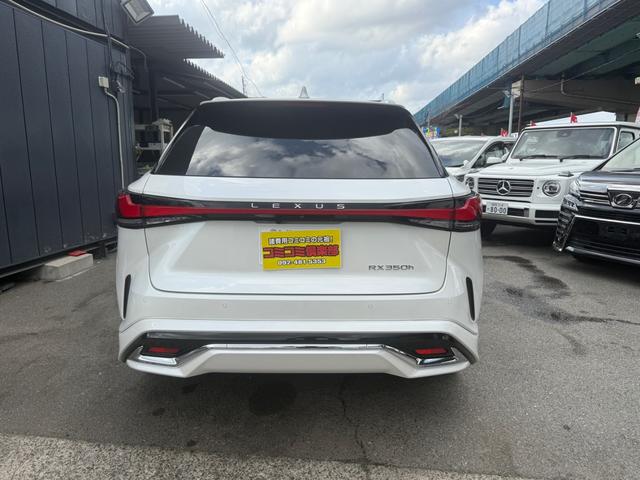 ���X�͖��T�s���钆�ÎԃI�[�N�V��������A���X�^�b�t�����Ԃ��m�F������ł��Ԃ��d����Ă��܂��B���̒����猵�I�������Ԃ�ቿ�i�̂Ƃ��Ɏd����Ă��܂��̂ŁA�ቿ�i�E���i���Ȓ��ÎԂ����񋟂��Ă���܂��B