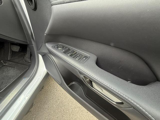 ���X�^�b�t�����X�܂��Y��ɐ��|���Ă���܂��B�����X���������Ă��q�l�̖ڂŎ��ۂɂ��m�F���������B