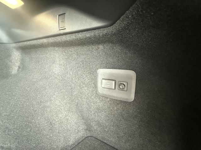 �R�~�R�~�N���u�̍݌Ƀy�[�W�����������������ɂ��肪�Ƃ��������܂��I�R�~�R�~�N���u�́u���q�l���v�����b�g�[�ɂ��q�l�̃J�[���C�t��S�͂ŃT�|�[�g�������܂��I