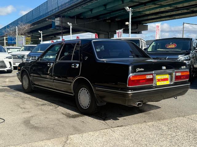 グロリア （11枚目）