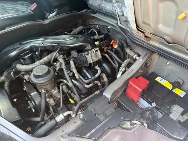 ハイエースバン ロングスーパーＧＬ　ベットキット　ホワイトレターアルミ　デジタルインナーミラー　メモリーナビ　バックカメラ　フリップダウンモニター（37枚目）