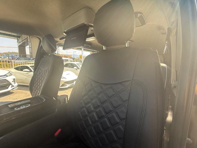 ハイエースバン ロングスーパーＧＬ　ベットキット　ホワイトレターアルミ　デジタルインナーミラー　メモリーナビ　バックカメラ　フリップダウンモニター（45枚目）