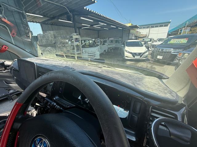 ハイエースバン ロングスーパーＧＬ　ベットキット　ホワイトレターアルミ　デジタルインナーミラー　メモリーナビ　バックカメラ　フリップダウンモニター（67枚目）