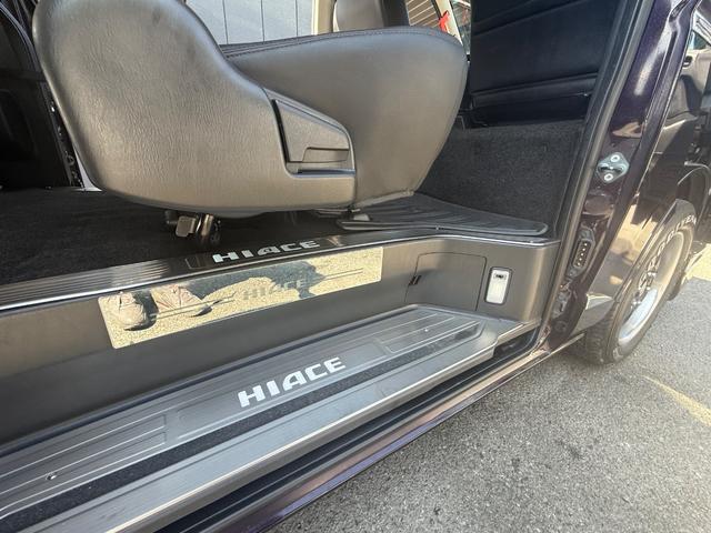 ハイエースバン ロングスーパーＧＬ　ベットキット　ホワイトレターアルミ　デジタルインナーミラー　メモリーナビ　バックカメラ　フリップダウンモニター（72枚目）