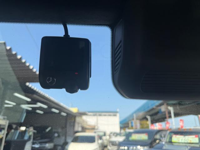 Gクラス G450d ローンチエディション ディーゼルターボ 4WD AMGラインエクステリア ボディオプションカラー Burmester3Dサラウンドシステム ボディ同色スペアタイヤリング ガラススライディングルーフ(5枚目)