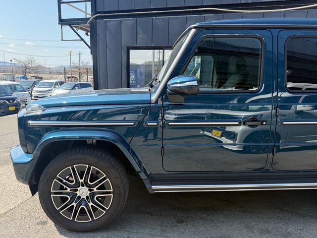 Gクラス G450d ローンチエディション ディーゼルターボ 4WD AMGラインエクステリア ボディオプションカラー Burmester3Dサラウンドシステム ボディ同色スペアタイヤリング ガラススライディングルーフ(7枚目)
