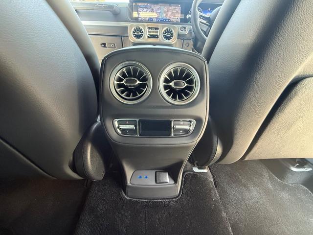 Gクラス G450d ローンチエディション ディーゼルターボ 4WD AMGラインエクステリア ボディオプションカラー Burmester3Dサラウンドシステム ボディ同色スペアタイヤリング ガラススライディングルーフ(32枚目)