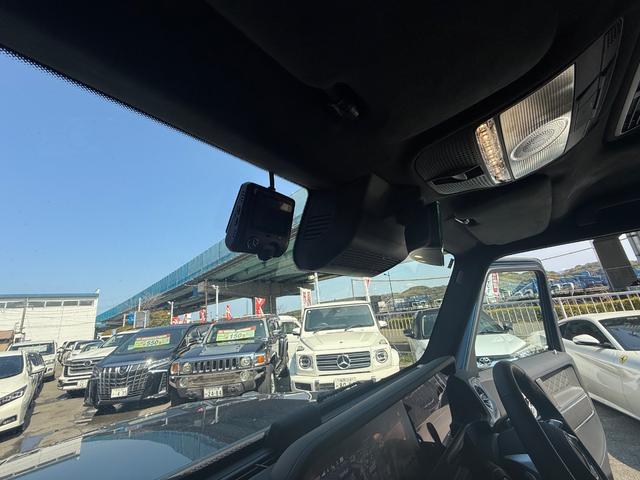 Gクラス G450d ローンチエディション ディーゼルターボ 4WD AMGラインエクステリア ボディオプションカラー Burmester3Dサラウンドシステム ボディ同色スペアタイヤリング ガラススライディングルーフ(53枚目)