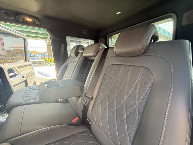 Gクラス G450d ローンチエディション ディーゼルターボ 4WD AMGラインエクステリア ボディオプションカラー Burmester3Dサラウンドシステム ボディ同色スペアタイヤリング ガラススライディングルーフ(58枚目)