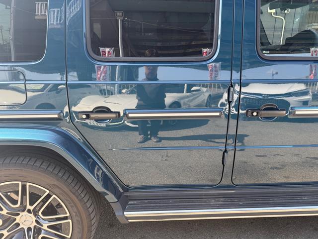 Gクラス G450d ローンチエディション ディーゼルターボ 4WD AMGラインエクステリア ボディオプションカラー Burmester3Dサラウンドシステム ボディ同色スペアタイヤリング ガラススライディングルーフ(77枚目)