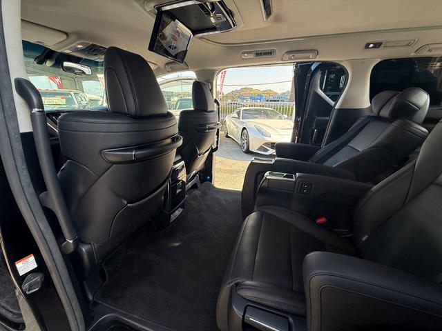 アルファード ２．５Ｓ　Ｃパッケージ　全国対応１年保証　アルパインＥＸ１１Ｚナビ　アルパインフリップダウンモニター　オットマンシート　Ｂｌｕｅｔｏｏｔｈ　バックカメラ　両側電動スライド　３眼ヘッドライト　シートヒーター　レーダー（31枚目）