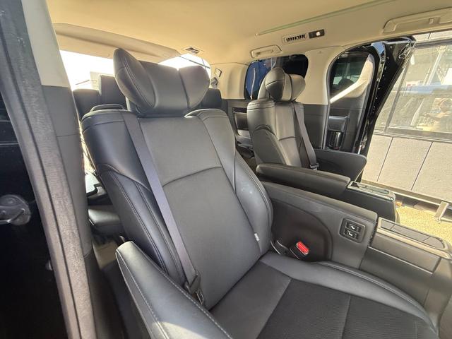 アルファード ２．５Ｓ　Ｃパッケージ　全国対応１年保証　アルパインＥＸ１１Ｚナビ　アルパインフリップダウンモニター　オットマンシート　Ｂｌｕｅｔｏｏｔｈ　バックカメラ　両側電動スライド　３眼ヘッドライト　シートヒーター　レーダー（49枚目）