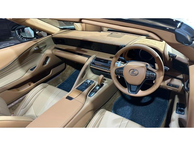 ＬＣ ＬＣ５００　コンバーチブル　ヘッドアップディスプレー　オレンジキャリパー　マークレビンソン　トルセンＬＳＤ　３６０度ドラレコ（6枚目）