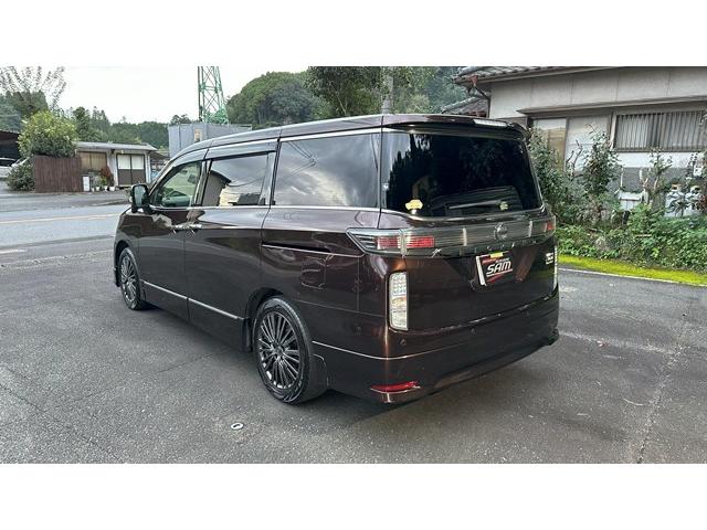 エルグランド ２５０ハイウェイスターＳ　アーバンクロム　ＣＶＴＦ圧送交換　シートカバー　エンジンスラッジナイザー施工　エアコンフラッシング　ウォターポンプ交換　サーモスタット交換　ＬＬＣ交換　補器ベルト交換　ベルトテンショナー交換　プラグ交換　スロットル清（14枚目）