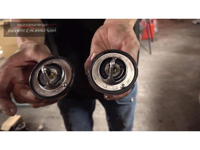 エルグランド ２５０ハイウェイスターＳ　アーバンクロム　ＣＶＴＦ圧送交換　シートカバー　エンジンスラッジナイザー施工　エアコンフラッシング　ウォターポンプ交換　サーモスタット交換　ＬＬＣ交換　補器ベルト交換　ベルトテンショナー交換　プラグ交換　スロットル清（48枚目）