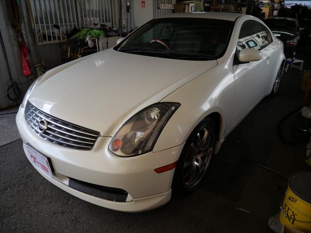 スカイライン ３５０ＧＴ　プレミアム　７０ｔｈ－ＩＩ　後期用純正１９インチアルミホイール　本革パワーシート　シートヒーター　ＥＴＣ　車高調　社外マフラー　ＢＯＳＥサウンド　キーレスエントリー（2枚目）