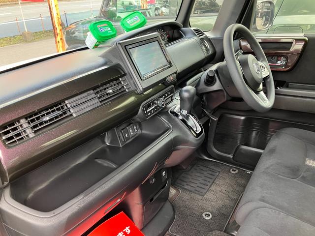 Ｎ－ＢＯＸカスタム Ｇ・Ｌホンダセンシング　衝突軽減ブレーキ　アダプティブクルーズコントロール　クリアランスソナー　ドライブレコーダー　ＳＤナビフルセグＴＶ　Ｂｌｕｅｔｏｏｔｈ対応　バックカメラ　ＥＴＣ　スマートキー　取扱説明書　整備点検記録簿（9枚目）