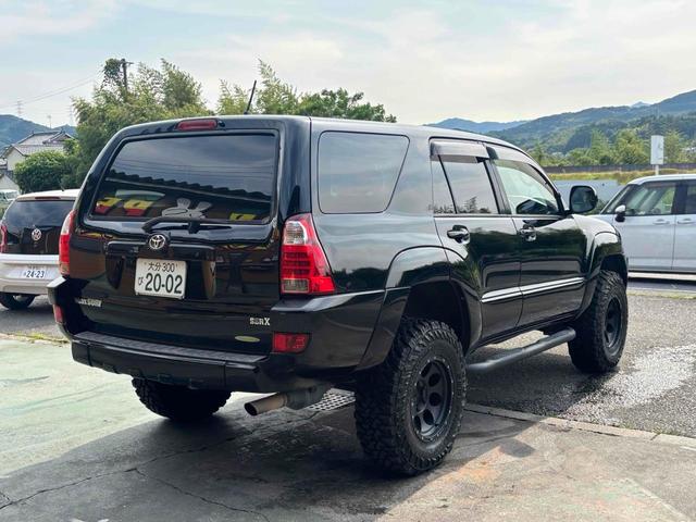 ハイラックスサーフ ＳＳＲ－Ｘリミテッド　４ＷＤ　ドライブレコーダー　ＥＴＣ　バックカメラ　ナビ　ＴＶ　オートライト　アルミホイール　キーレスエントリー　電動格納ミラー　ＡＴ　盗難防止システム　衝突安全ボディ　ＣＤ　ＤＶＤ再生（9枚目）