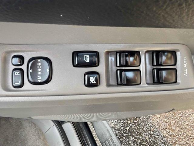 ハイラックスサーフ ＳＳＲ－Ｘリミテッド　４ＷＤ　ドライブレコーダー　ＥＴＣ　バックカメラ　ナビ　ＴＶ　オートライト　アルミホイール　キーレスエントリー　電動格納ミラー　ＡＴ　盗難防止システム　衝突安全ボディ　ＣＤ　ＤＶＤ再生（17枚目）