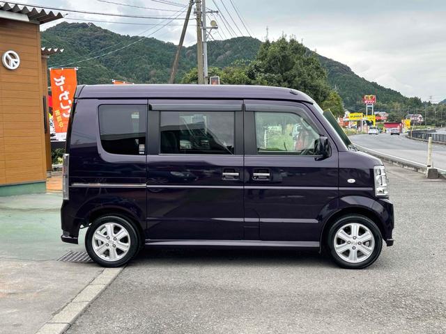 エブリイワゴン ＰＺターボスペシャル　ＥＴＣ　両側電動スライドドア　ナビ　ＴＶ　ＨＩＤ　キーレスエントリー　電動格納ミラー　ＡＴ　盗難防止システム　ＡＢＳ　ＣＤ　ＵＳＢ　アルミホイール　衝突安全ボディ　エアコン　パワーステアリング（15枚目）
