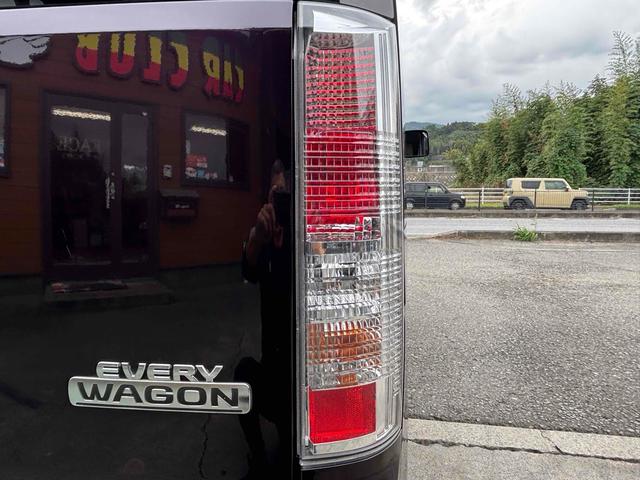エブリイワゴン ＰＺターボスペシャル　ＥＴＣ　両側電動スライドドア　ナビ　ＴＶ　ＨＩＤ　キーレスエントリー　電動格納ミラー　ＡＴ　盗難防止システム　ＡＢＳ　ＣＤ　ＵＳＢ　アルミホイール　衝突安全ボディ　エアコン　パワーステアリング（39枚目）