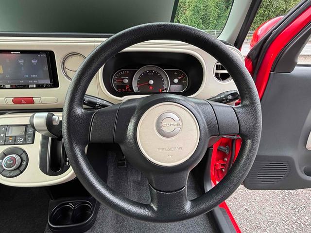 ミラココア ココアＸ　ナビ　ＴＶ　キーレスエントリー　アイドリングストップ　電動格納ミラー　ベンチシート　ＣＶＴ　盗難防止システム　ＡＢＳ　ＣＤ　ＵＳＢ　ミュージックプレイヤー接続可　ルーフレール　衝突安全ボディ　エアコン（3枚目）