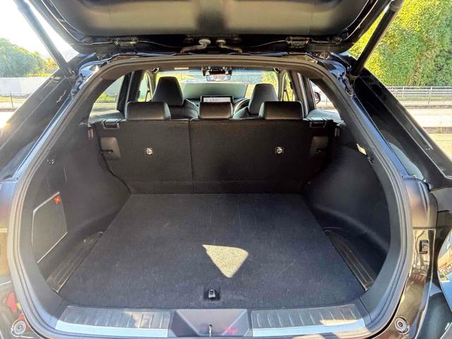 ハリアー Ｚ　全周囲カメラ　クリアランスソナー　オートクルーズコントロール　レーンアシスト　パワーシート　衝突被害軽減システム　ナビ　ＴＶ　オートマチックハイビーム　オートライト　ＬＥＤヘッドランプ　電動リアゲート（20枚目）