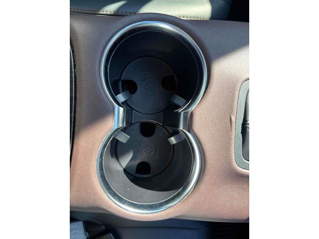 ハリアー Ｚ　全周囲カメラ　クリアランスソナー　オートクルーズコントロール　レーンアシスト　パワーシート　衝突被害軽減システム　ナビ　ＴＶ　オートマチックハイビーム　オートライト　ＬＥＤヘッドランプ　電動リアゲート（54枚目）