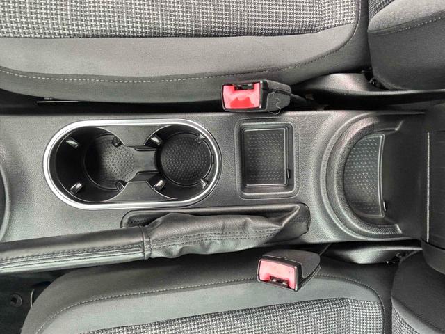 ご覧いただきありがとうございます♪気になったお車がありましたらお気軽にお電話をください♪