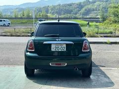 お客様が快適にお車をお使いいただけるようにアフターサービスにも力を入れておりますので、ご購入後も末長いお付き合いを宜しくお願いします。 7